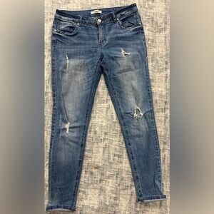 Forever 21 Blue Distressed Women Jeans